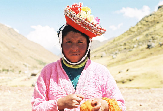 Capacity-building for rural women artisans in Peru