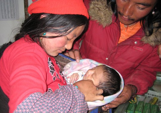 Tibetan Nomad family that benefitted from clean birthing kit