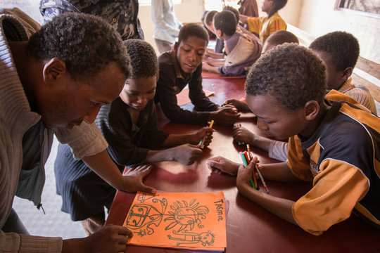  Reaching Out to Street Children in Ethiopia